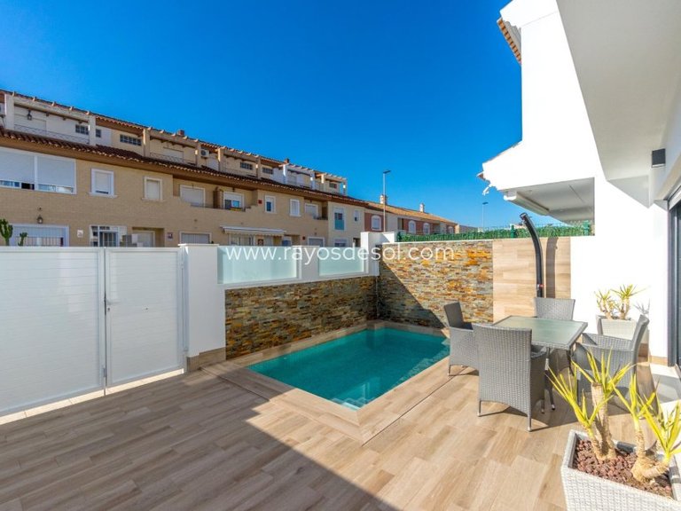 Villa for Sale in San Pedro Del Pinatar, Murcia 18