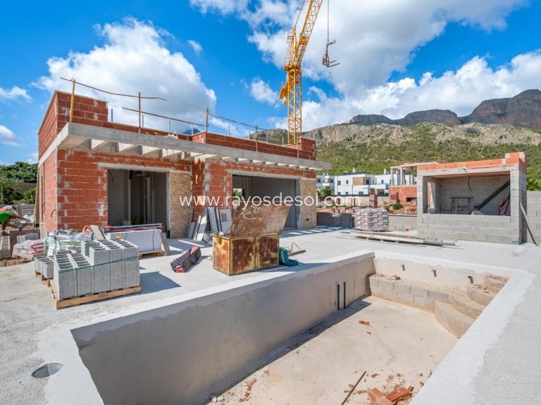 Villa for Sale in Polop, Alicante 3