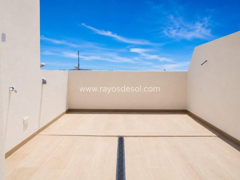 Villa for Sale in Dolores, Alicante 13