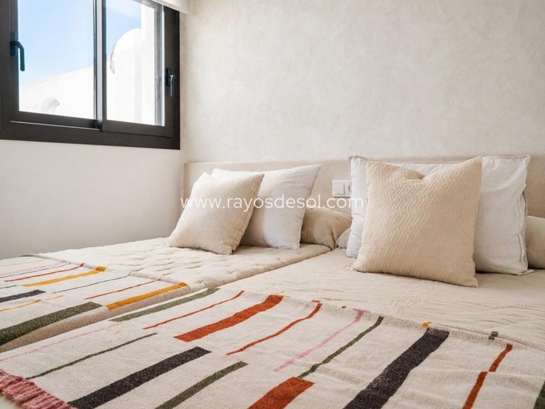 Villa for Sale in Dolores, Alicante 19