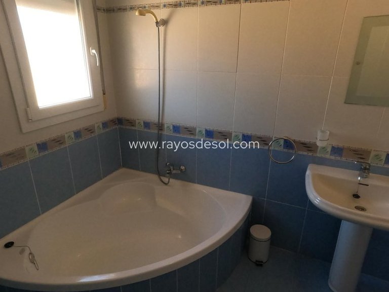 Villa for Sale in Algorfa, Alicante 9