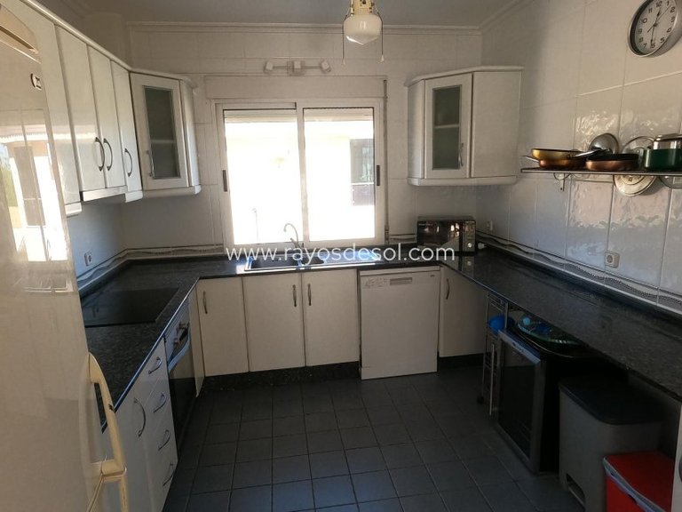 Villa for Sale in Algorfa, Alicante 42