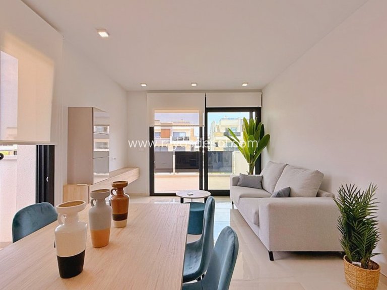 Apartment for Sale in Costa Blanca, Alicante 2