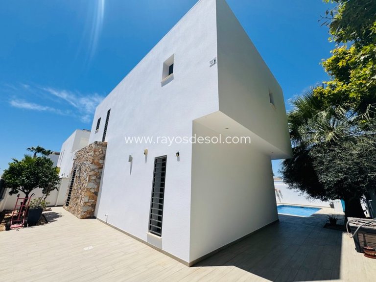 Villa for Sale in San Pedro Del Pinatar, Murcia 2