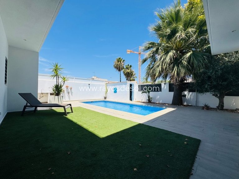 Villa for Sale in San Pedro Del Pinatar, Murcia 5