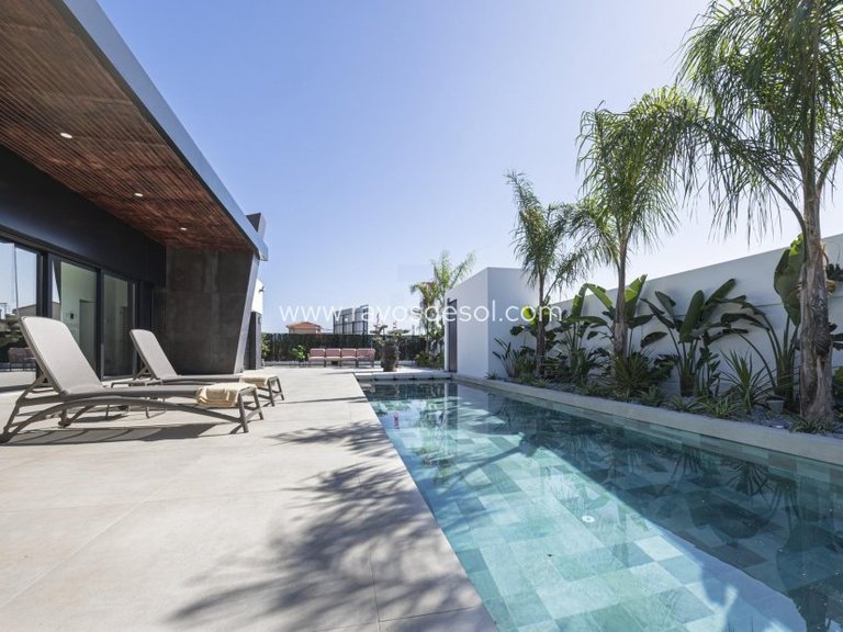 Villa for Sale in Ciudad Quesada/rojales, Alicante 4