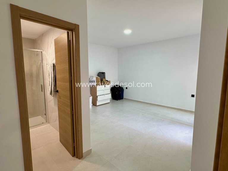 Villa for Sale in Algorfa, Alicante 2
