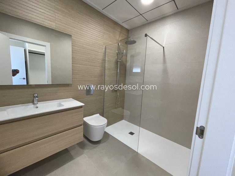 Villa for Sale in Almoradí, Alicante 30