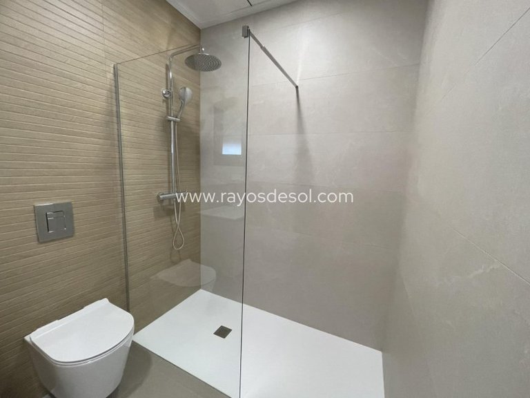 Villa for Sale in Almoradí, Alicante 31