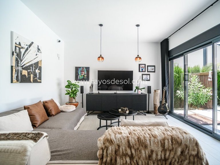 Villa for Sale in Algorfa, Alicante 4
