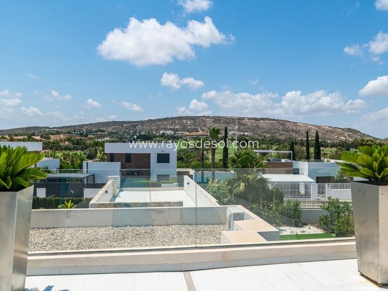 Villa for Sale in Algorfa, Alicante 31