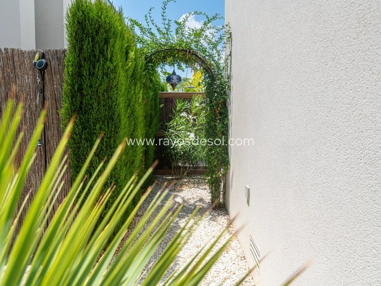 Villa for Sale in Algorfa, Alicante 35