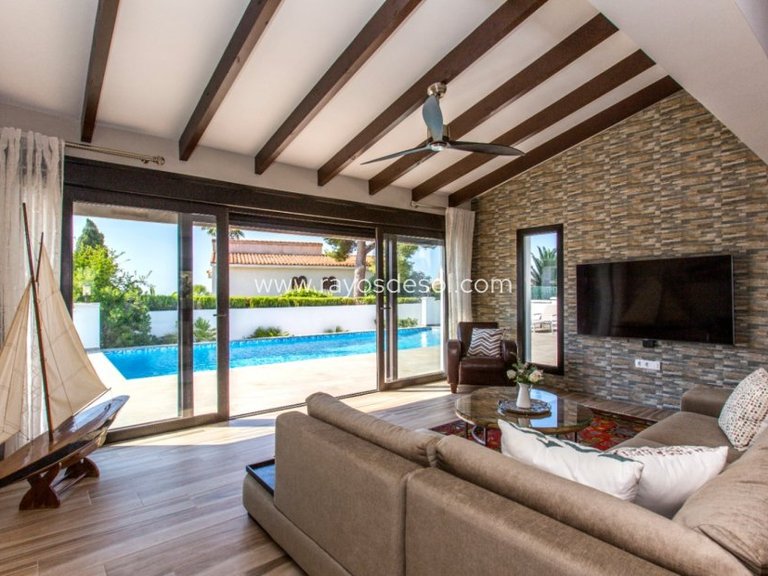 Villa for Sale in Moraira, Alicante 3