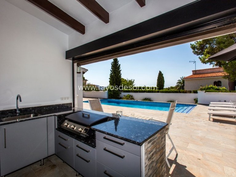 Villa for Sale in Moraira, Alicante 44