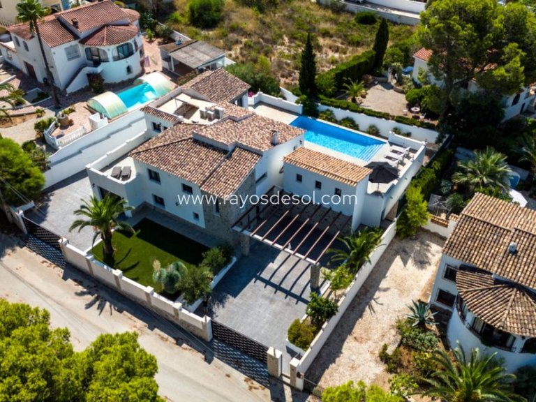 Villa for Sale in Moraira, Alicante 50