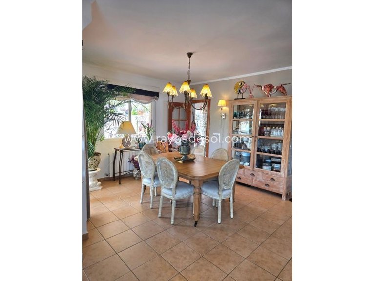 Villa for Sale in Alfas Del Pí, Alicante 5