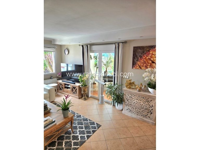 Villa for Sale in Alfas Del Pí, Alicante 10