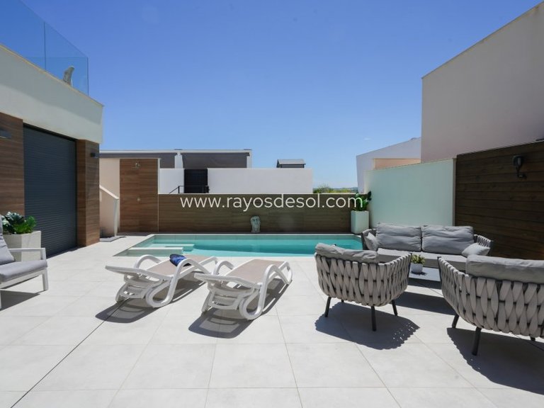 Villa for Sale in Benijofar, Alicante 6
