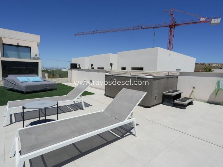 Villa for Sale in Benijofar, Alicante 44