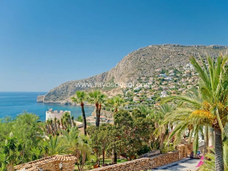 Villa for Sale in Calpe, Alicante 2