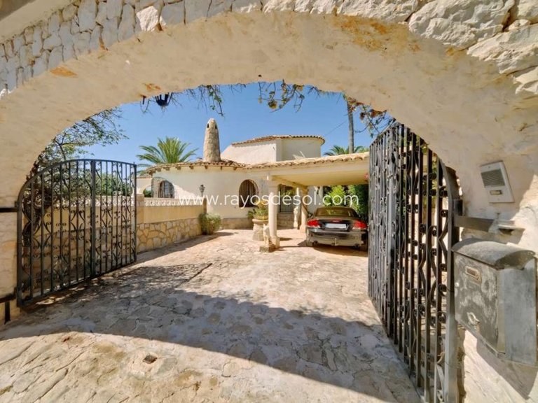 Villa for Sale in Calpe, Alicante 7