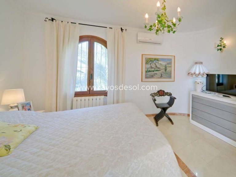 Villa for Sale in Calpe, Alicante 31