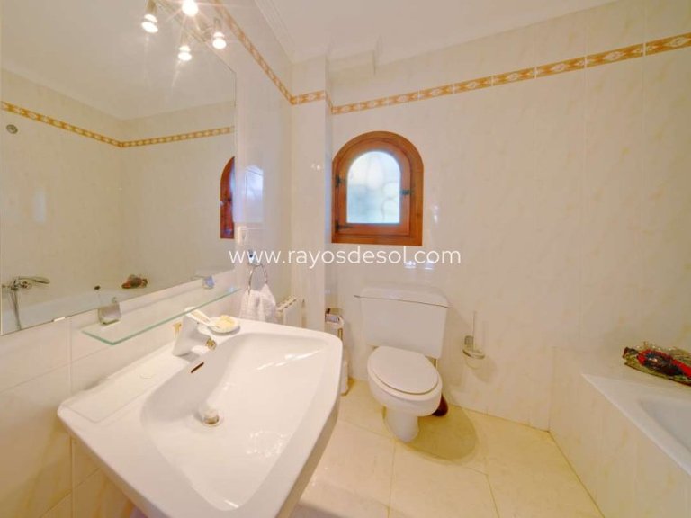 Villa for Sale in Calpe, Alicante 34