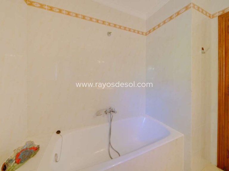 Villa for Sale in Calpe, Alicante 36