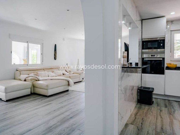 Villa for Sale in Calpe, Alicante 27