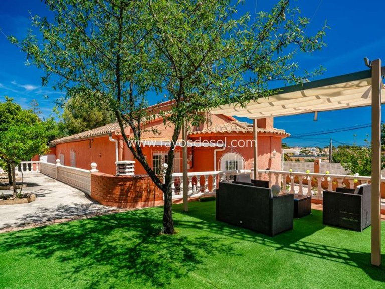 Villa for Sale in Calpe, Alicante 37