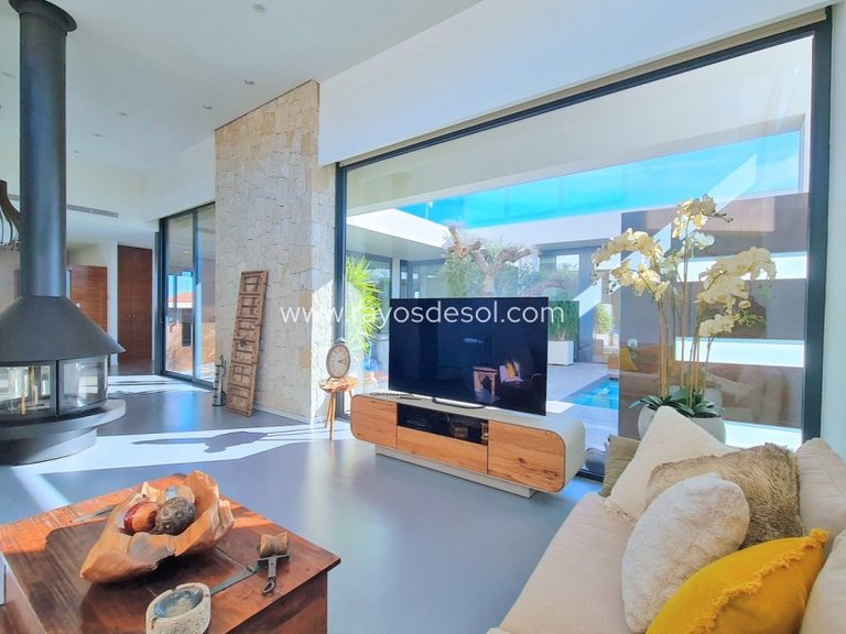 Villa for Sale in Los Alcazares, Murcia 1