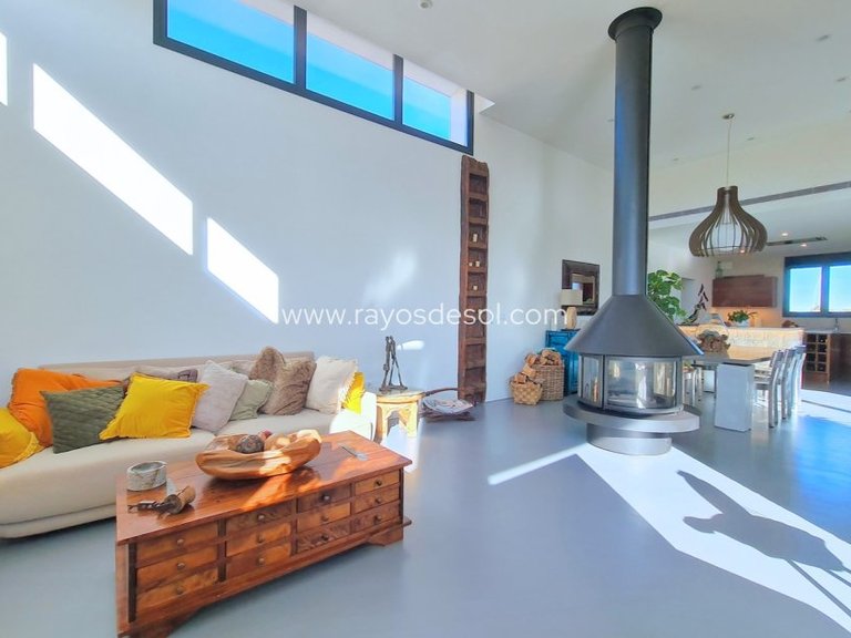 Villa for Sale in Los Alcazares, Murcia 2
