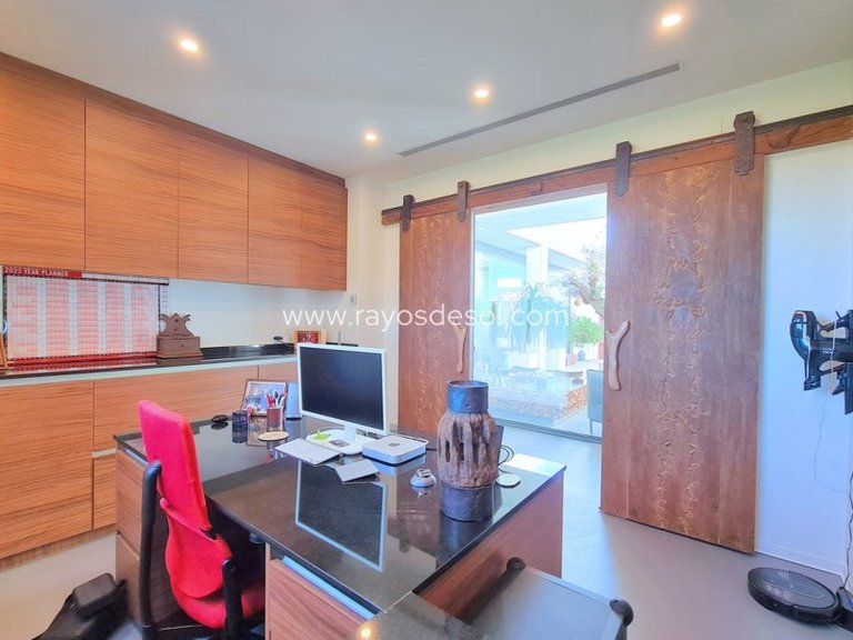 Villa for Sale in Los Alcazares, Murcia 11