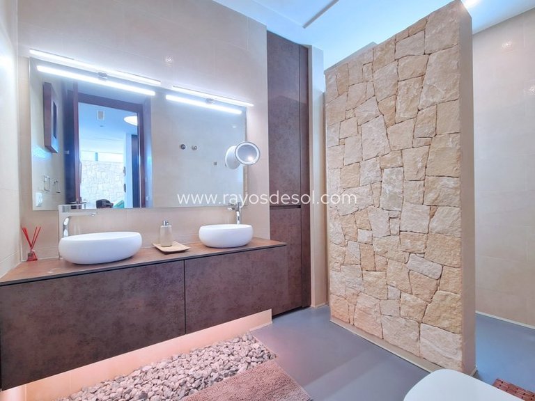 Villa for Sale in Los Alcazares, Murcia 14