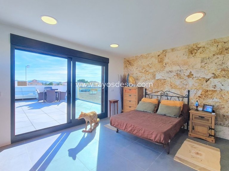 Villa for Sale in Los Alcazares, Murcia 28