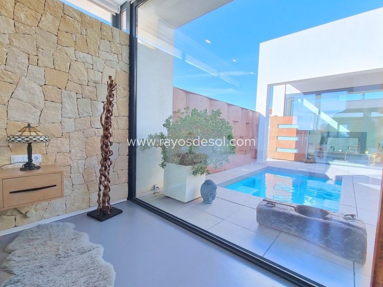 Villa for Sale in Los Alcazares, Murcia 32