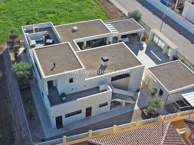 Villa for Sale in Los Alcazares, Murcia 35