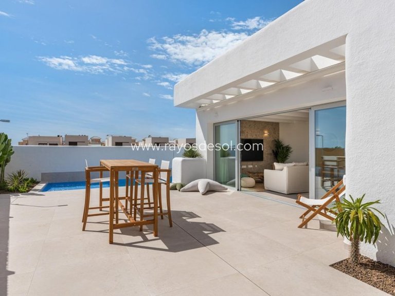 Villa for Sale in Los Alcazares, Murcia 6