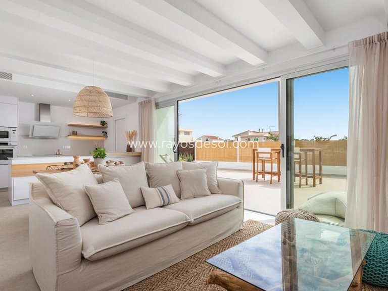 Villa for Sale in Los Alcazares, Murcia 11