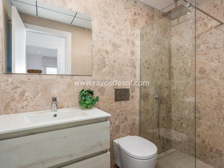Villa for Sale in Los Alcazares, Murcia 30