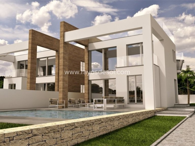 Villa for Sale in Torrevieja, Alicante 1