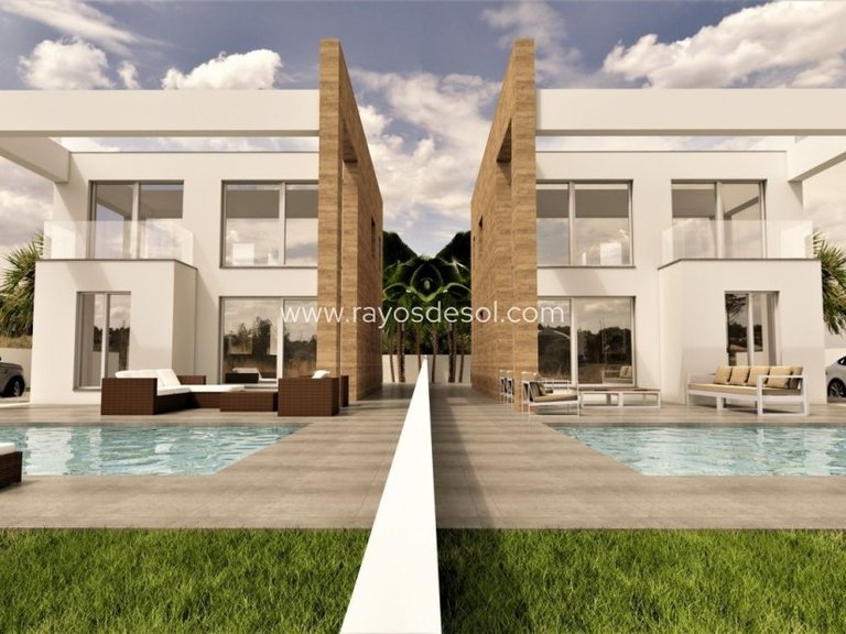 Villa for Sale in Torrevieja, Alicante 2