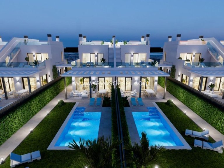 Villa for Sale in Los Alcazares, Murcia 4