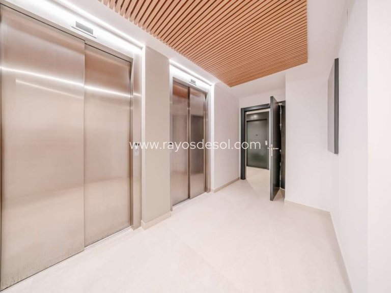 Apartment for Sale in Benidorm, Alicante 30