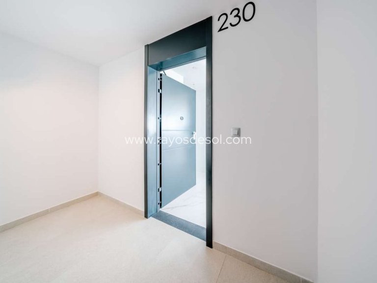 Apartment for Sale in Benidorm, Alicante 33