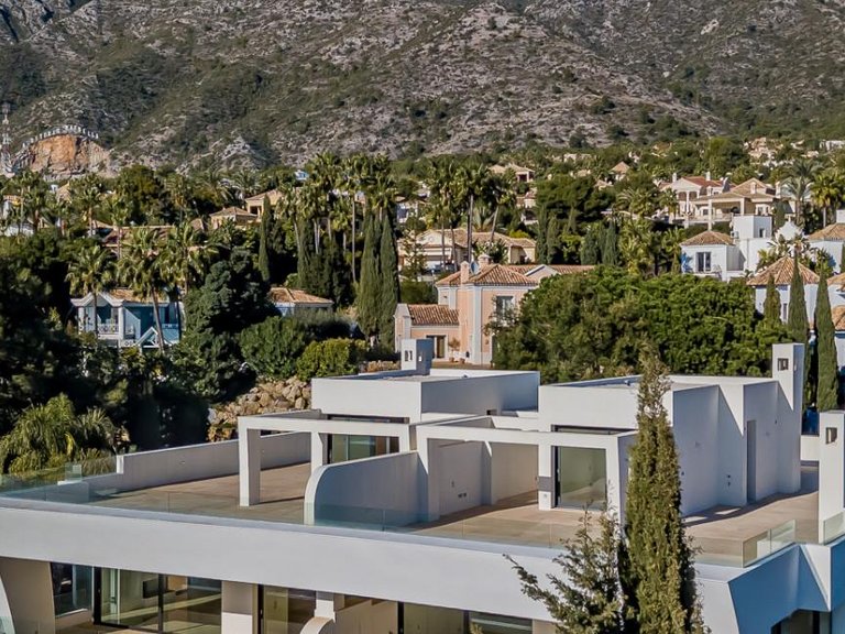 Apartment for Sale in Marbella, Malaga 25