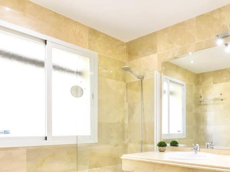 Apartment for Rent in Marbella, Malaga 21