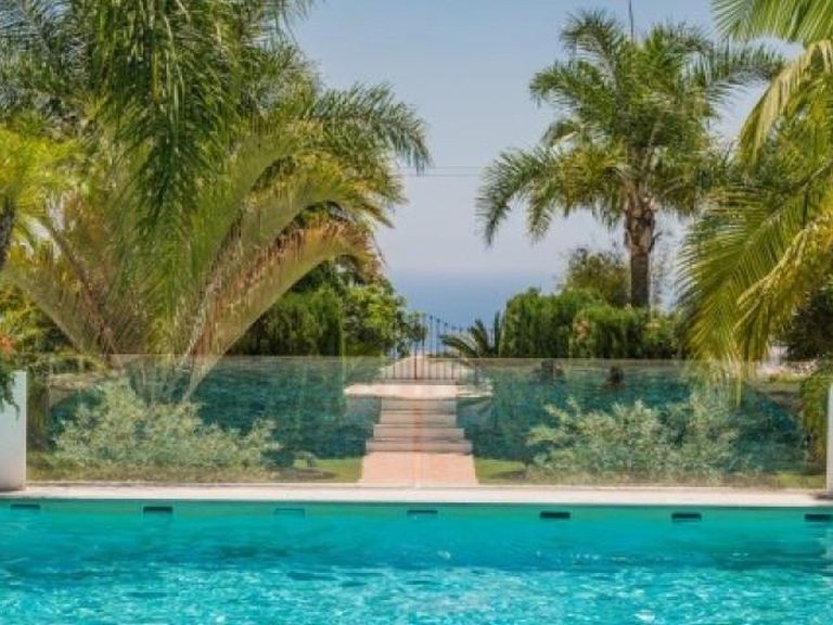 Apartment for Sale in Marbella, Malaga 23