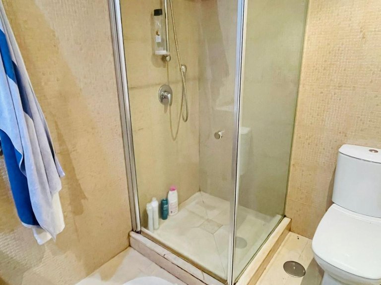 Apartment for Sale in Benahavis, Malaga 26