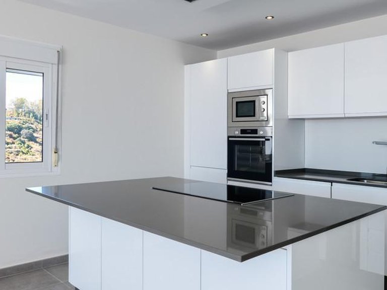 Apartment for Sale in Estepona, Malaga 30